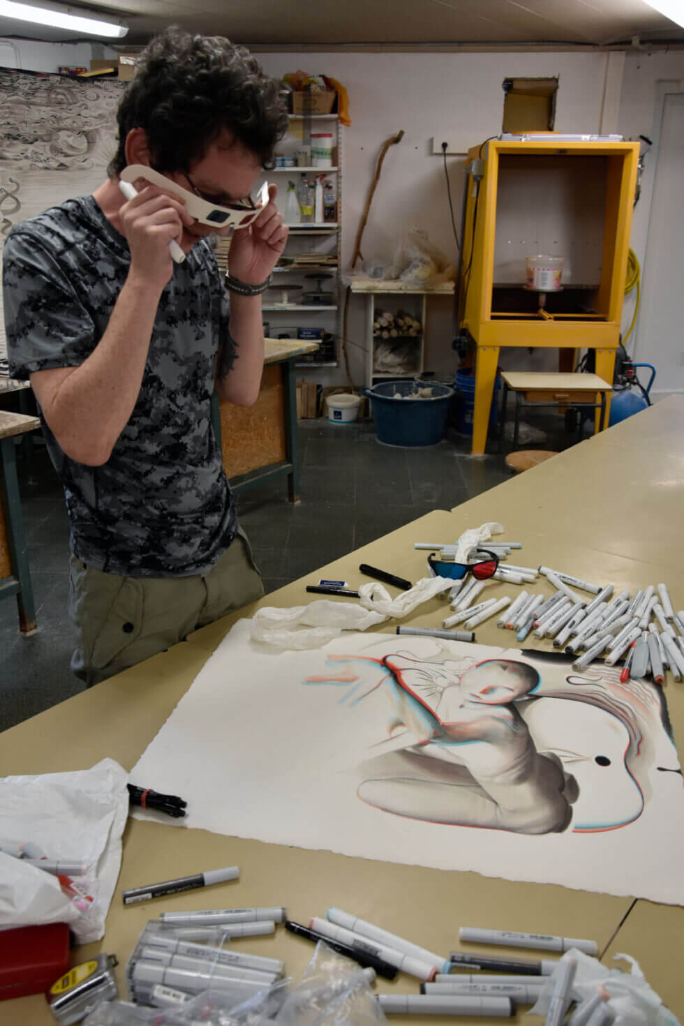 Atelier de peinture, création d’anaglyphes en 3D stéréoscopique